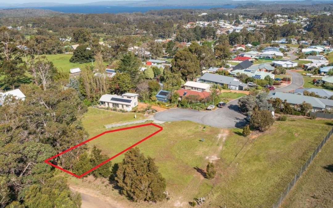 44 Russell Rise, Denmark